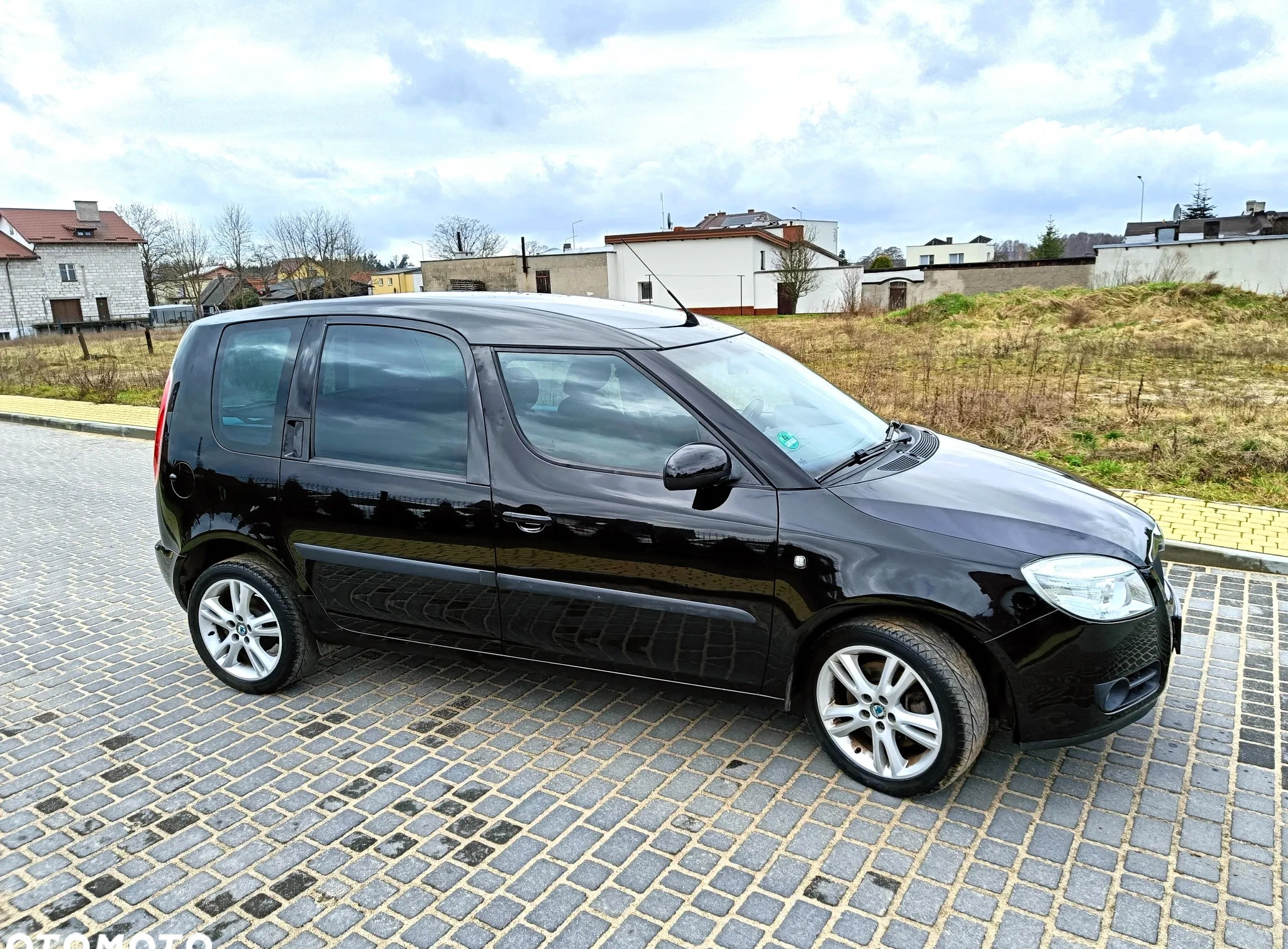 Skoda Roomster cena 16999 przebieg: 174000, rok produkcji 2008 z Czersk małe 352